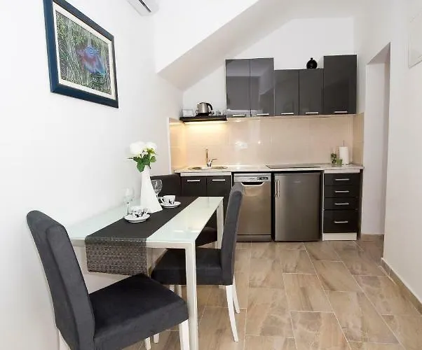 Old Town Apartament *